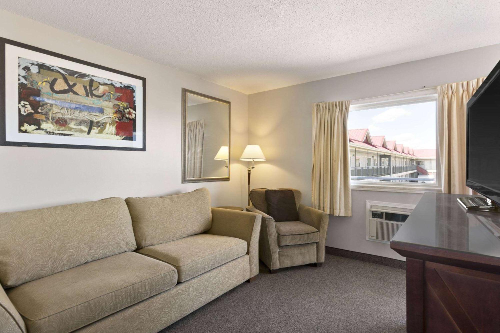 Thriftlodge Saskatoon Ngoại thất bức ảnh