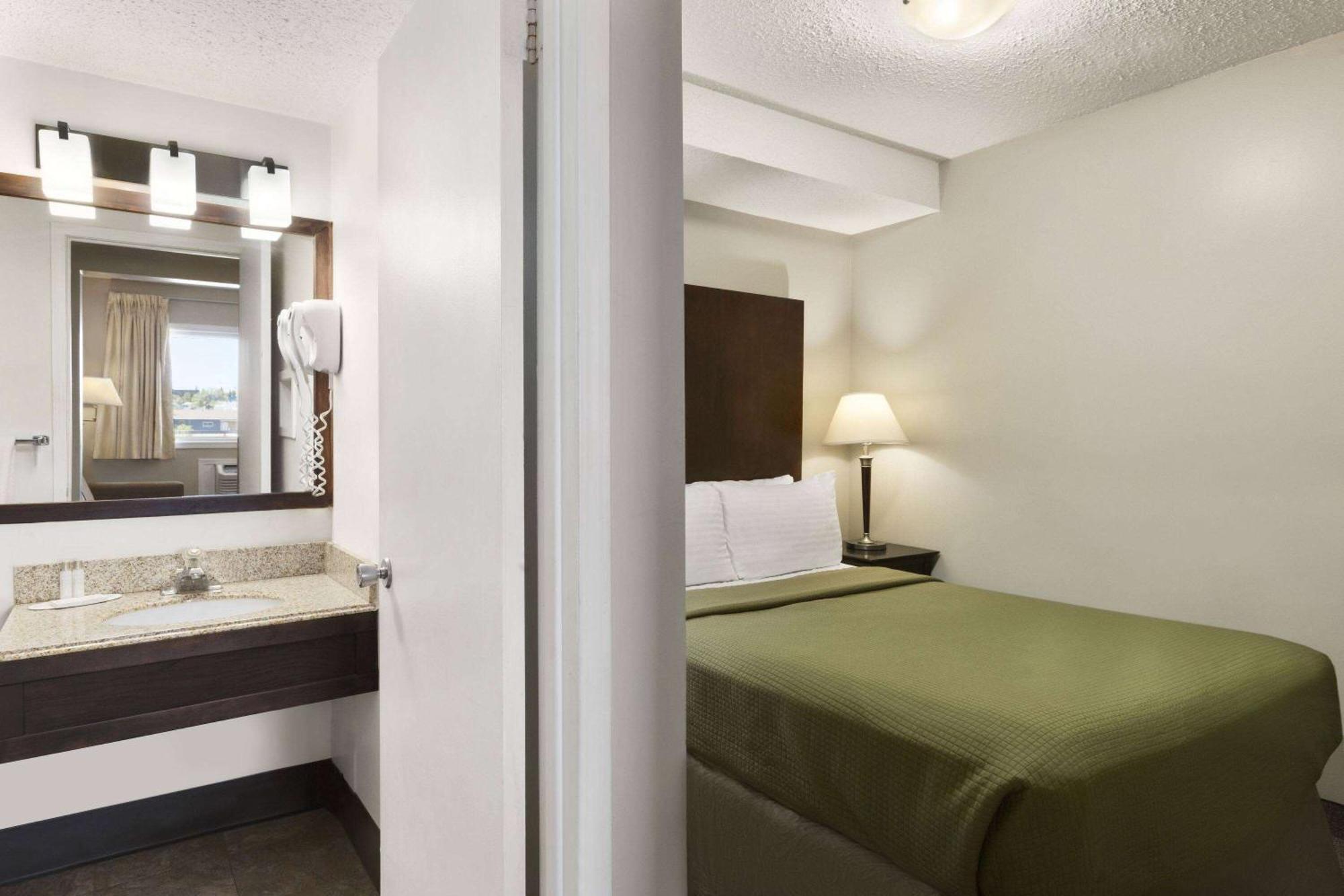 Thriftlodge Saskatoon Ngoại thất bức ảnh