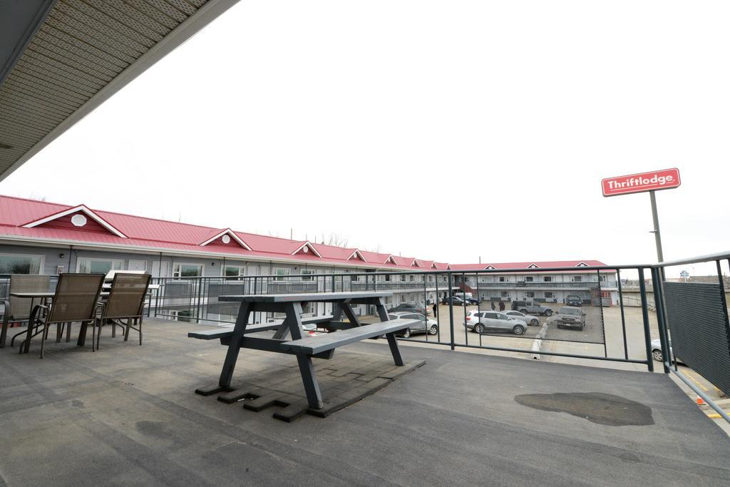 Thriftlodge Saskatoon Ngoại thất bức ảnh