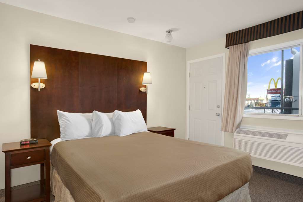 Thriftlodge Saskatoon Phòng bức ảnh